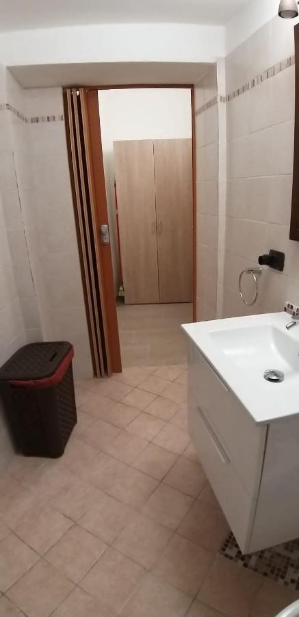 Marianna Casa Vacanza Azzate Exteriör bild