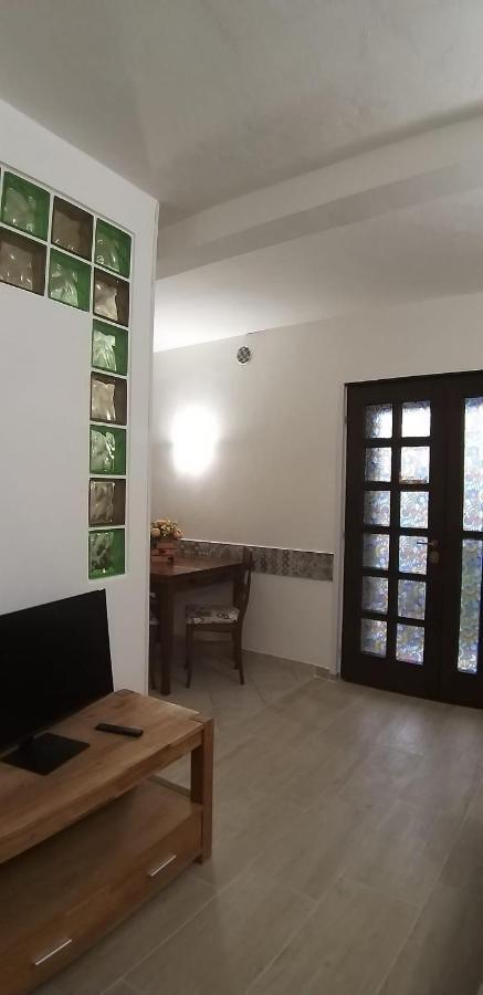 Marianna Casa Vacanza Azzate Exteriör bild