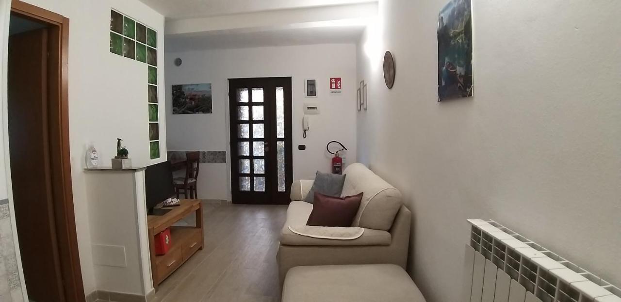 Marianna Casa Vacanza Azzate Exteriör bild